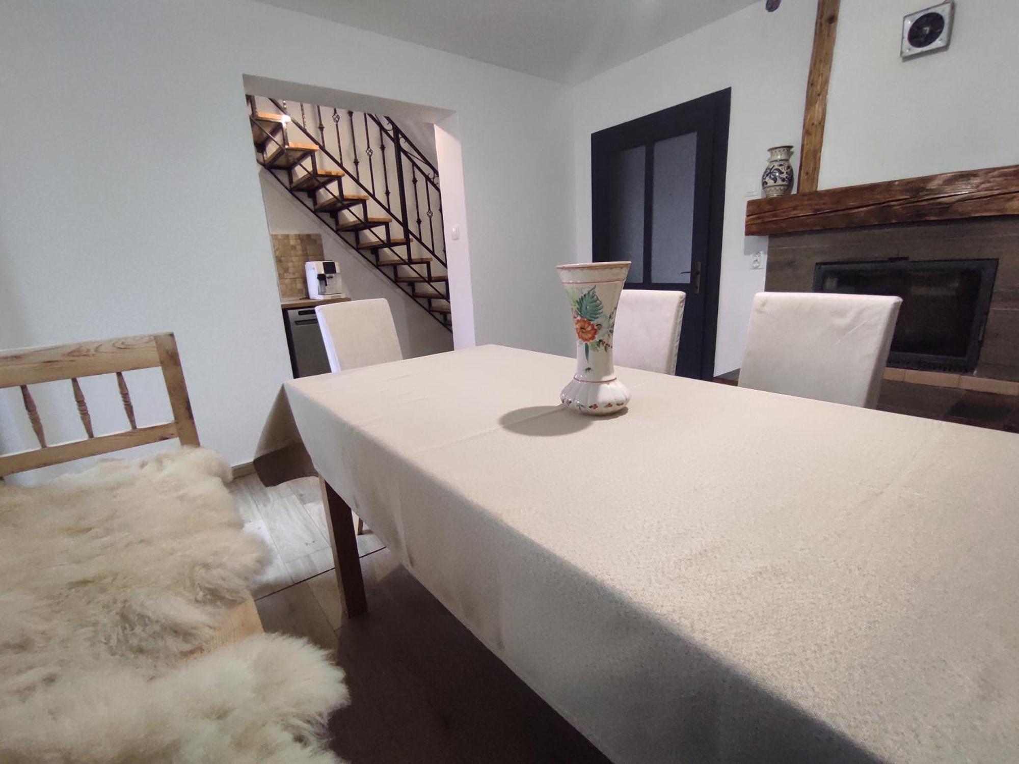 Holiday Nature House อิซวาเร ภายนอก รูปภาพ